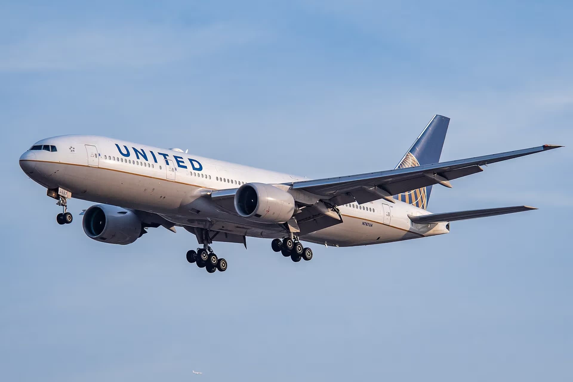 N787UA — Boeing