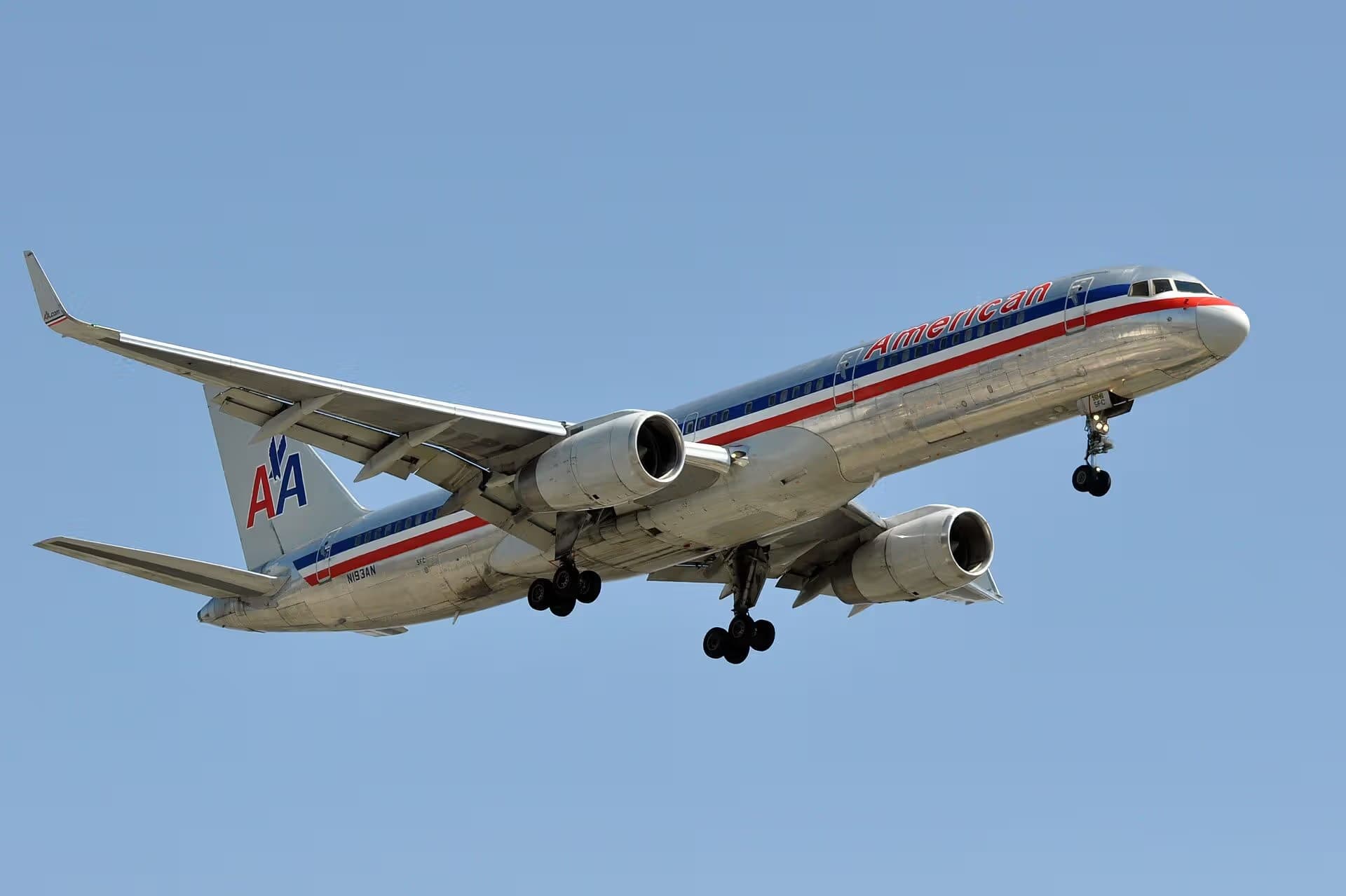 N193AN — Twin-engine aircraft