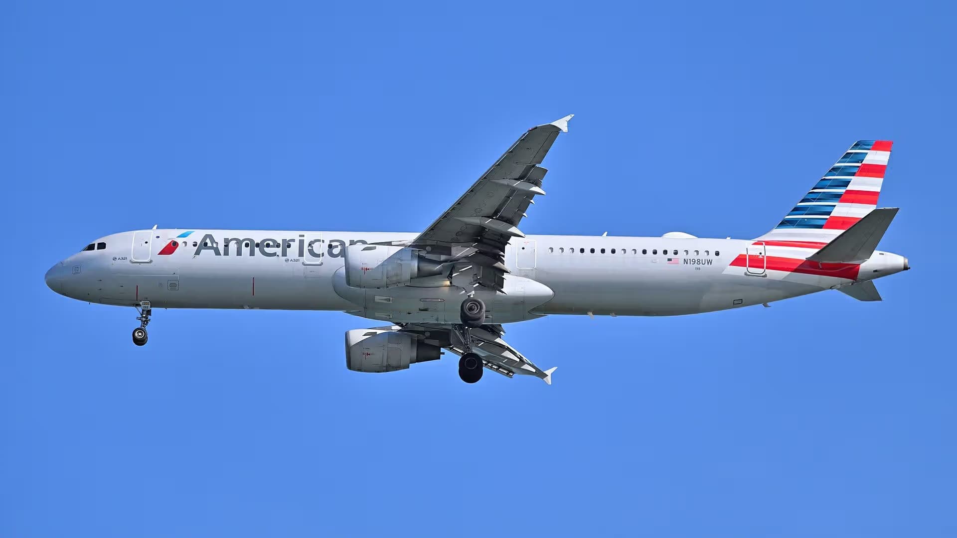 N198UW — Airbus
