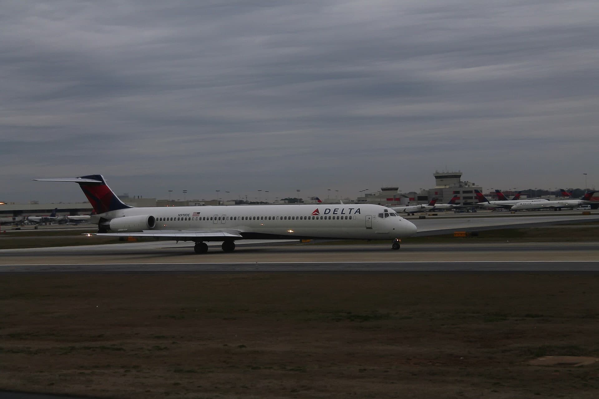 N919DE — Aircraft