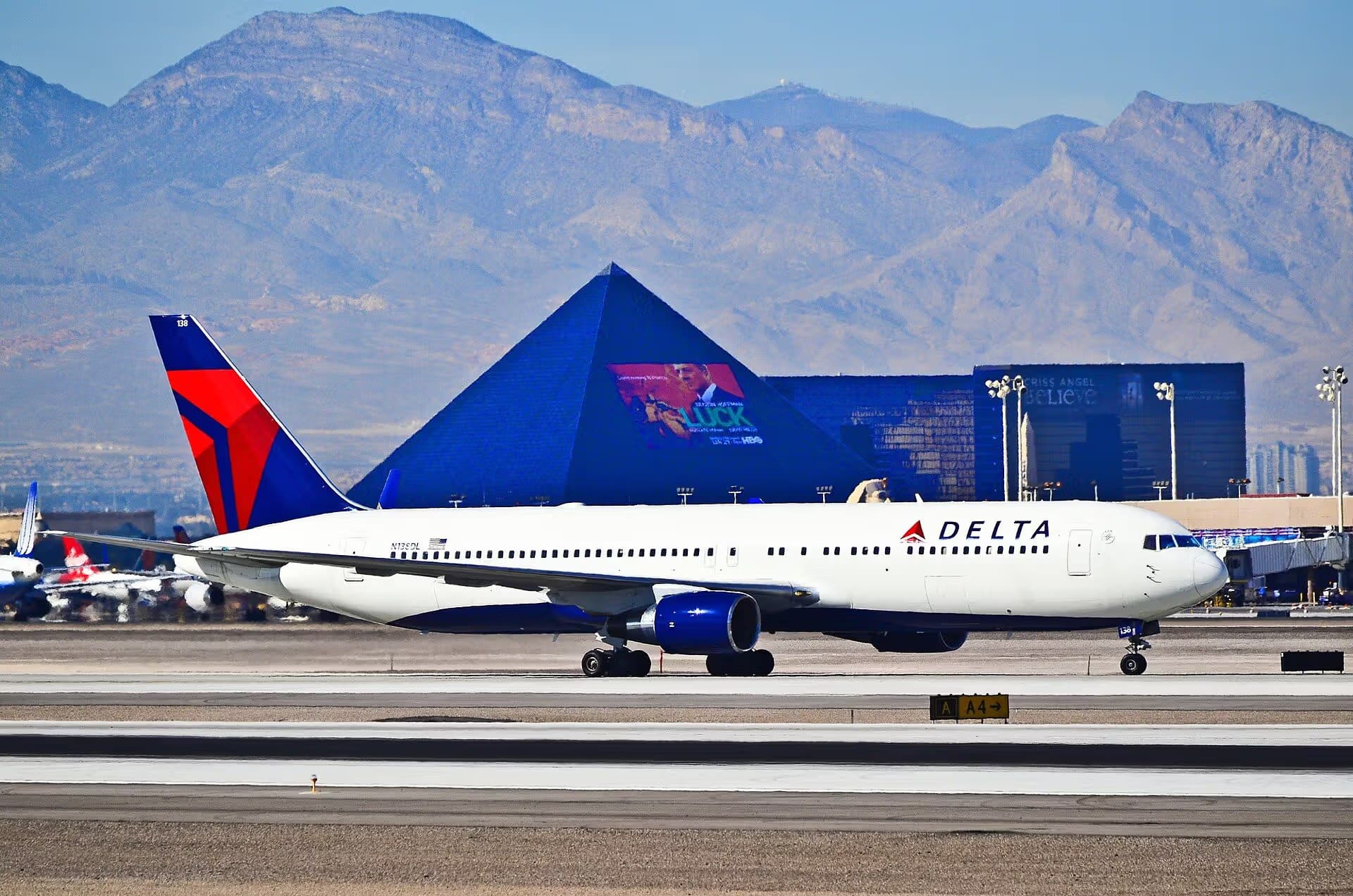 N138DL — Boeing