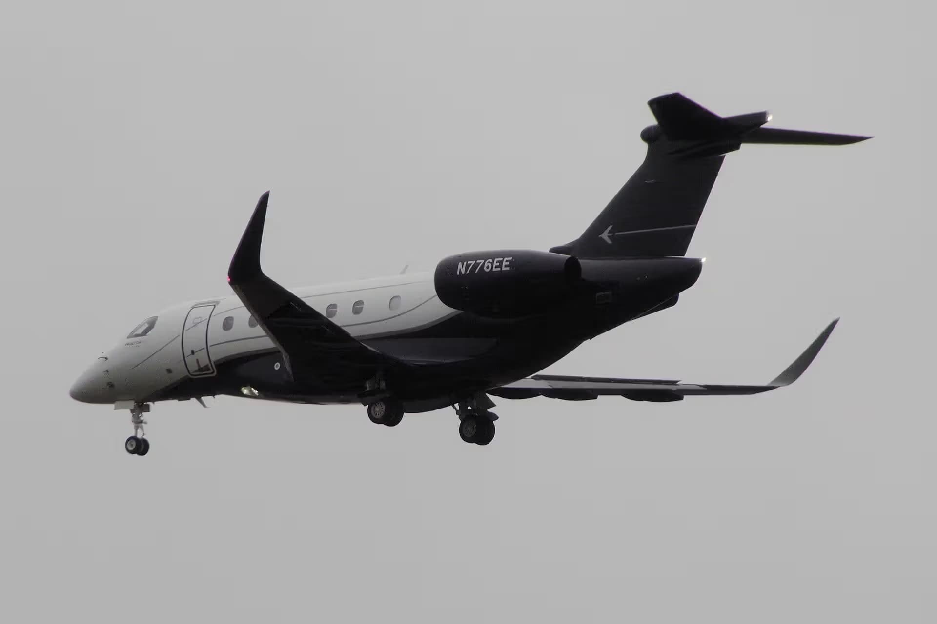 N776EE — Embraer