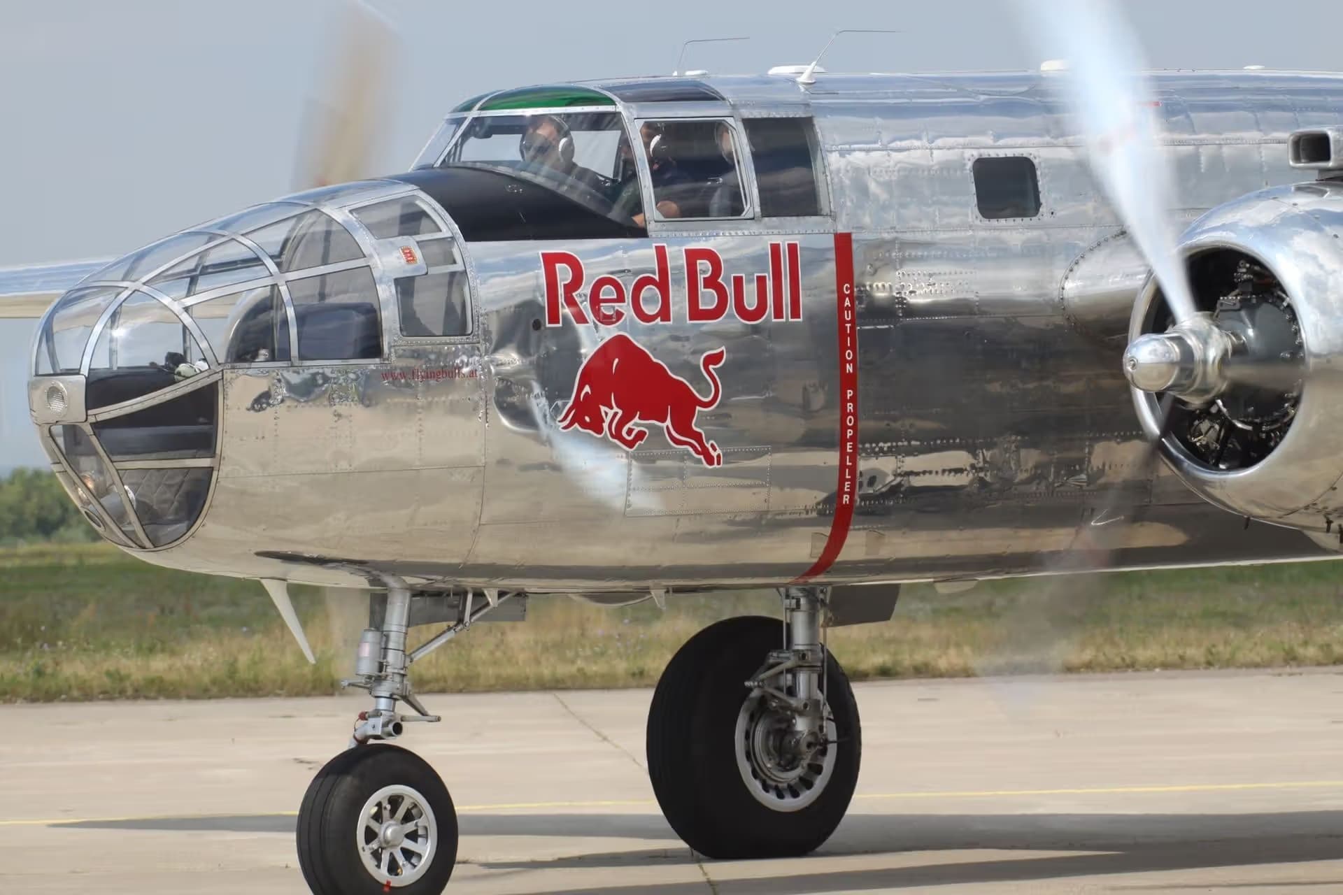 N6123C — Bombardier