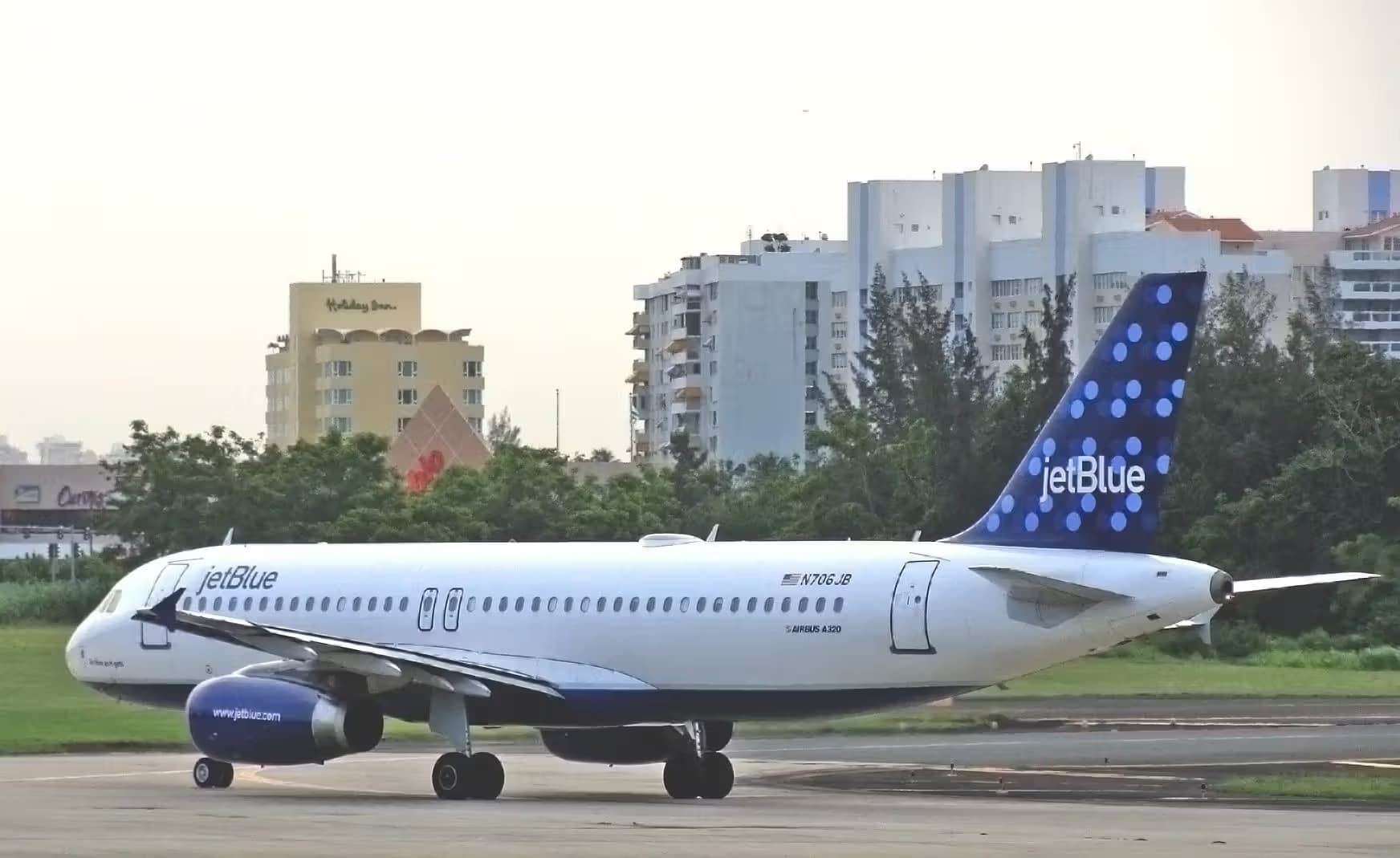 N706JB — Airbus