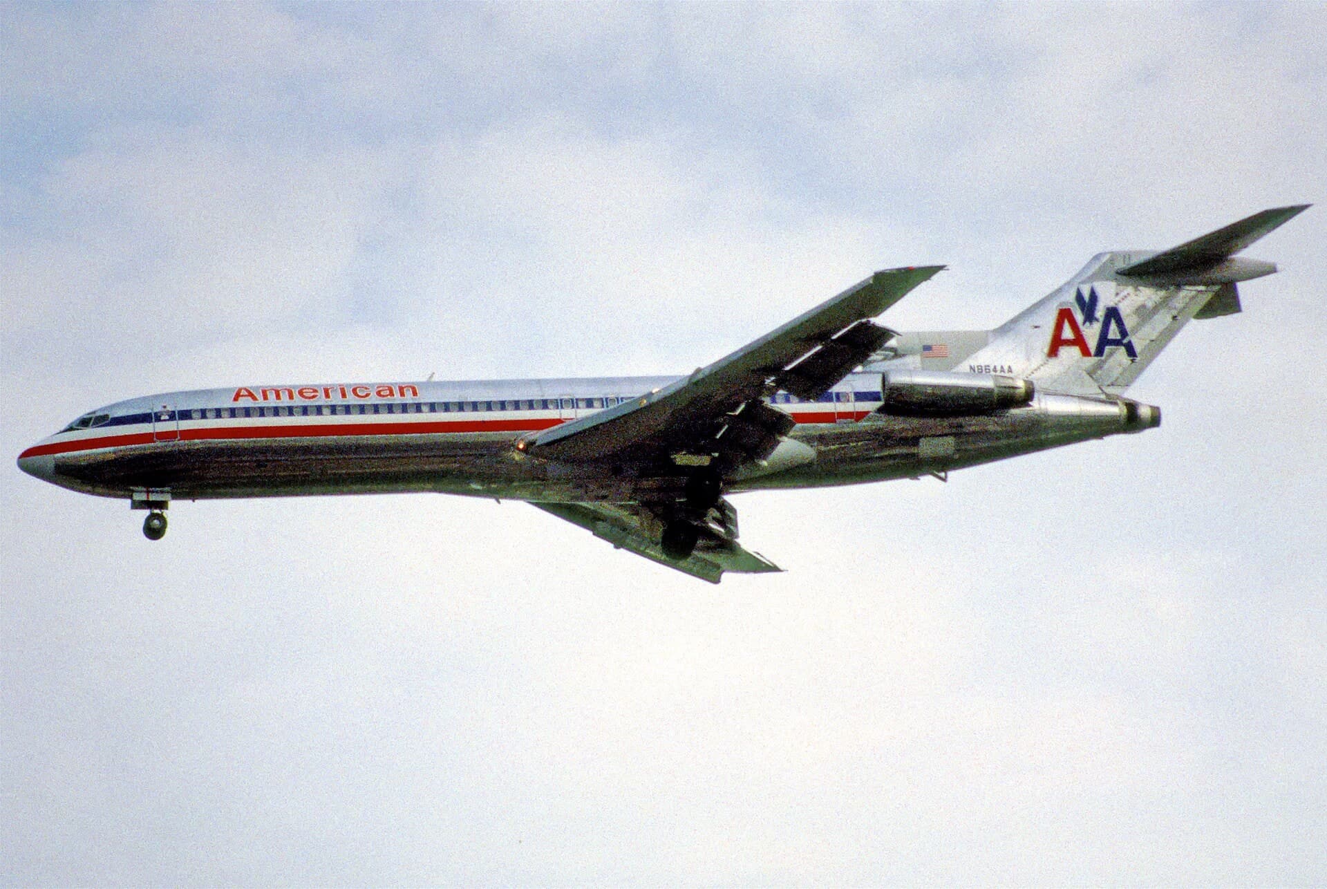 N864AA — Boeing
