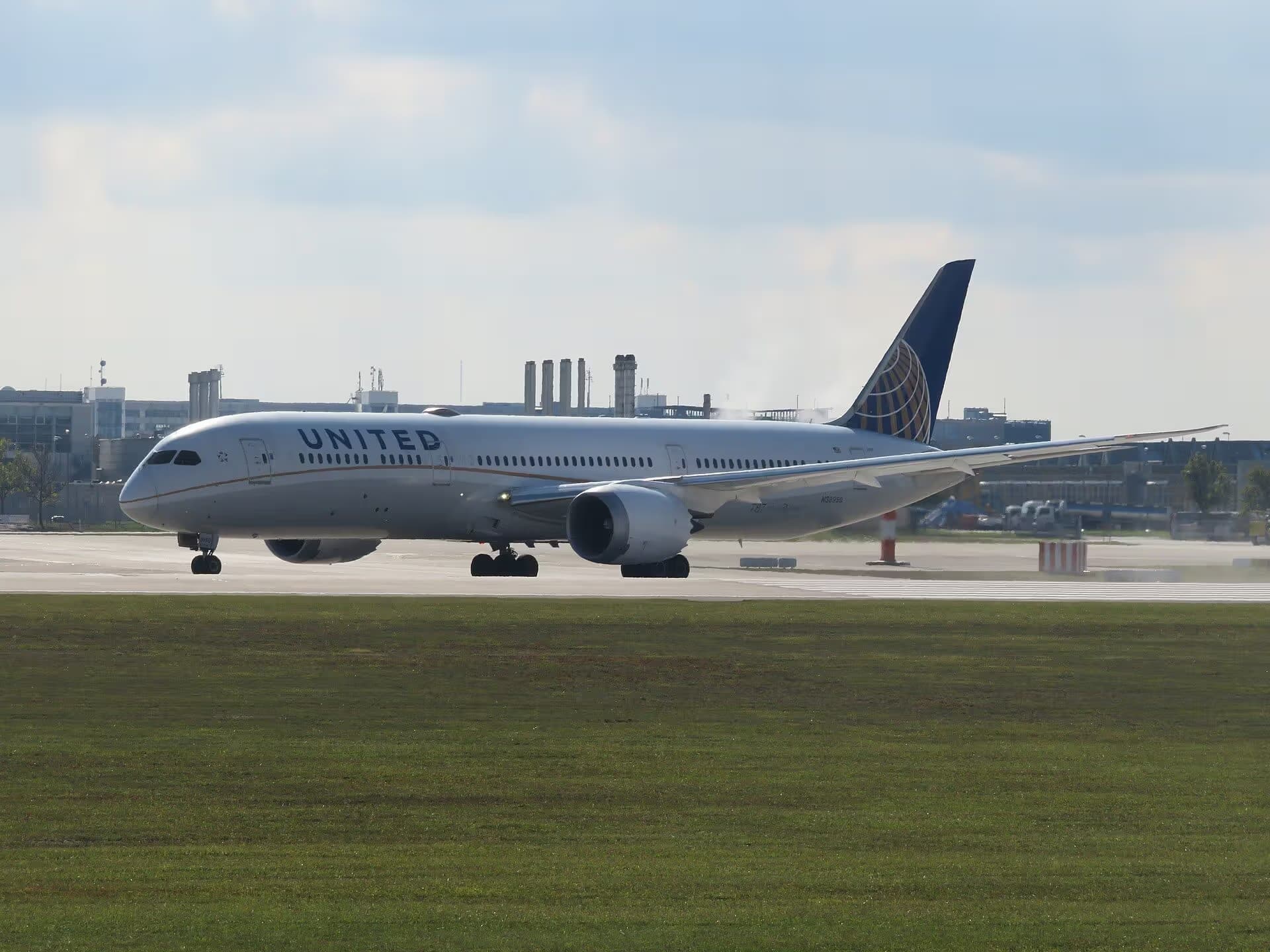 N38950 — Boeing at Munich Airport
