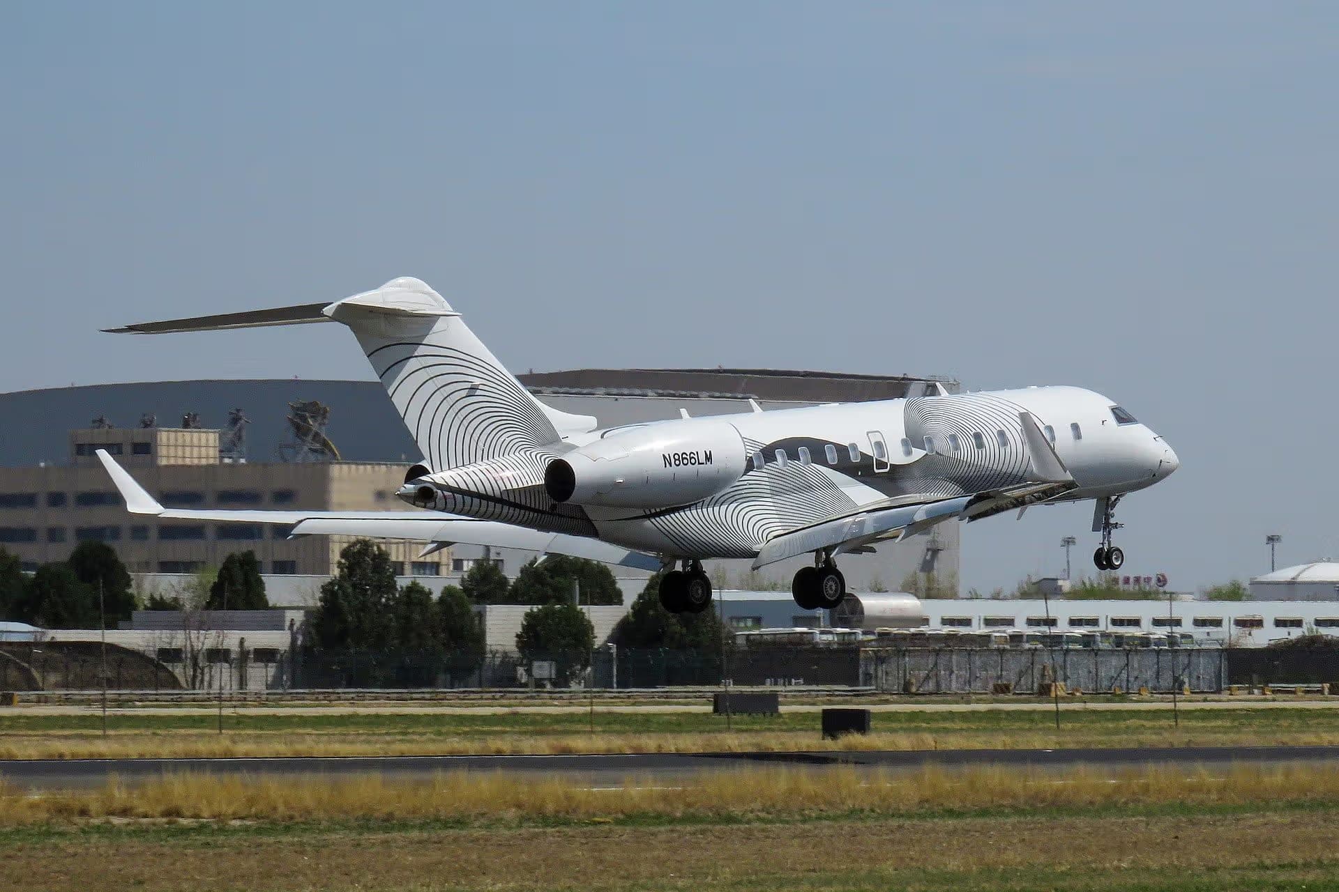 N866LM — Business jet