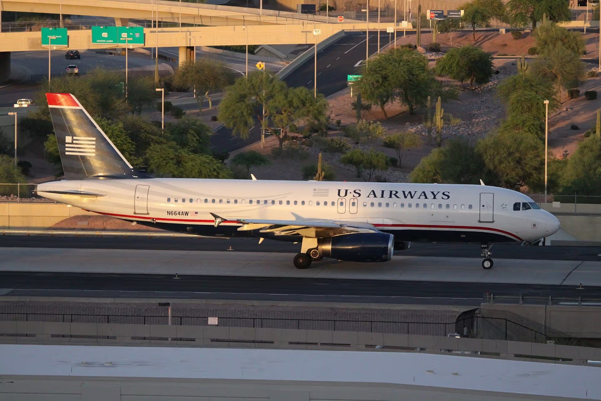 N664AW — Twin-engine aircraft