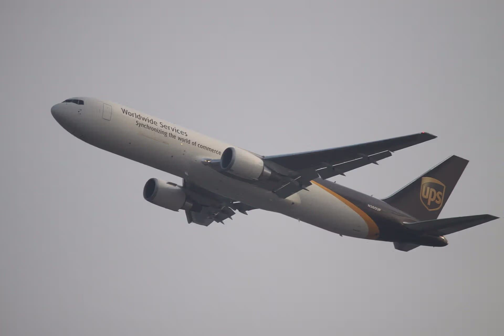 N360UP — Boeing
