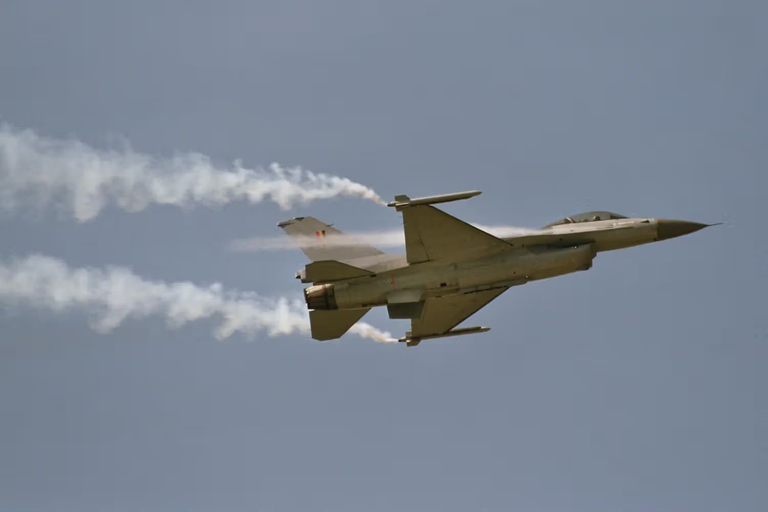 Unidentified — Single-engine aircraft