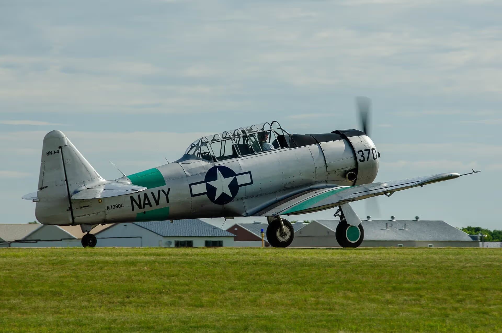 N7090C — Single-engine aircraft