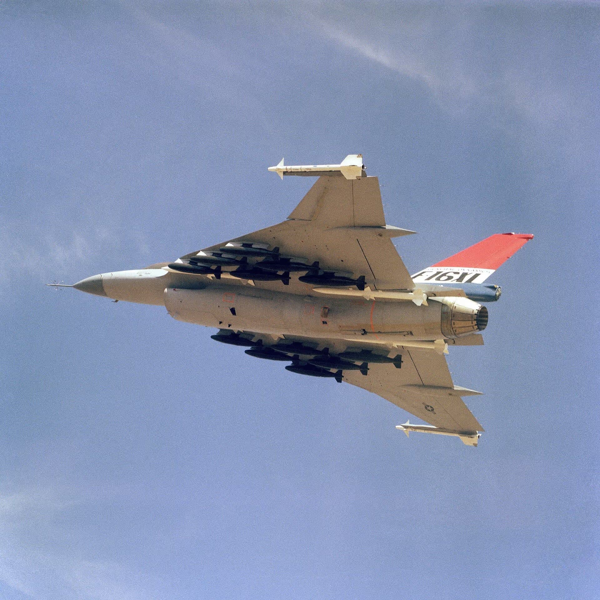 Unidentified — Single-engine aircraft