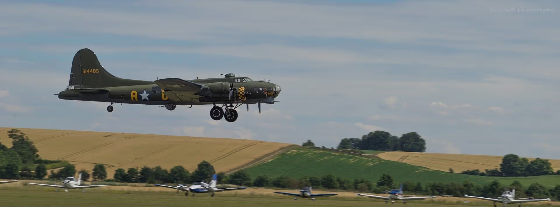 Unidentified — Warbird