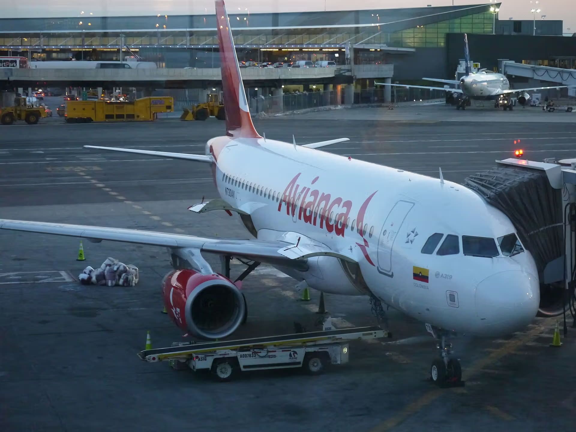 N730AV — Airbus
