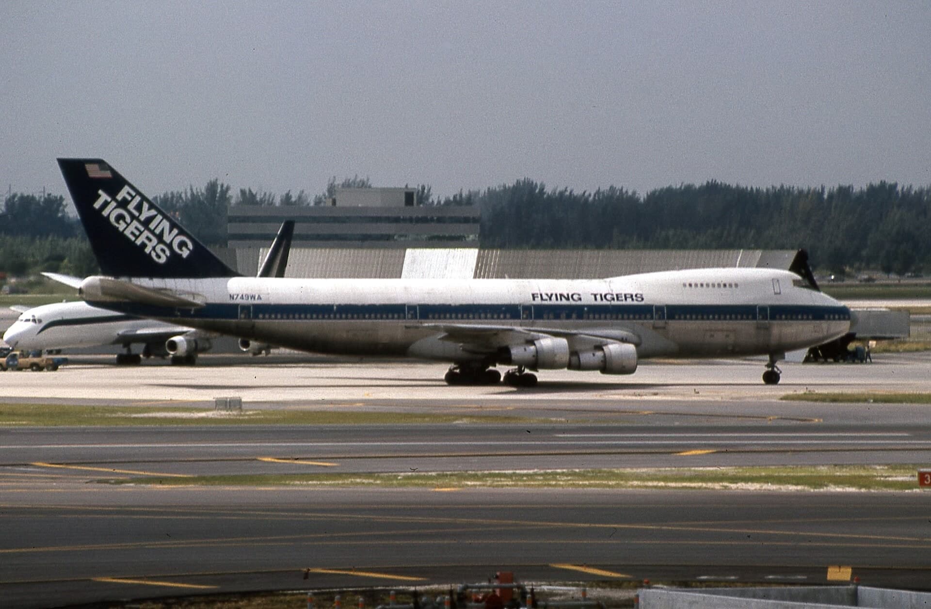 N749WA — Boeing