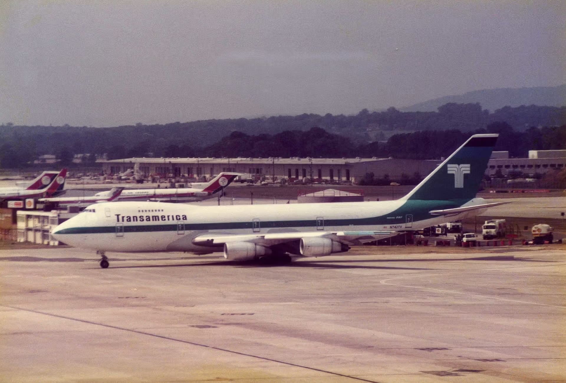 N742TV — Boeing