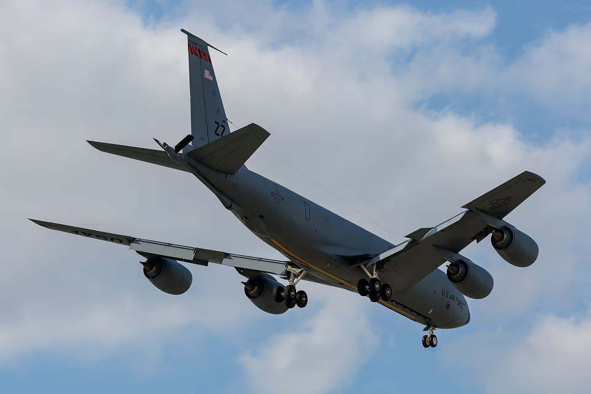 Unidentified — Aircraft