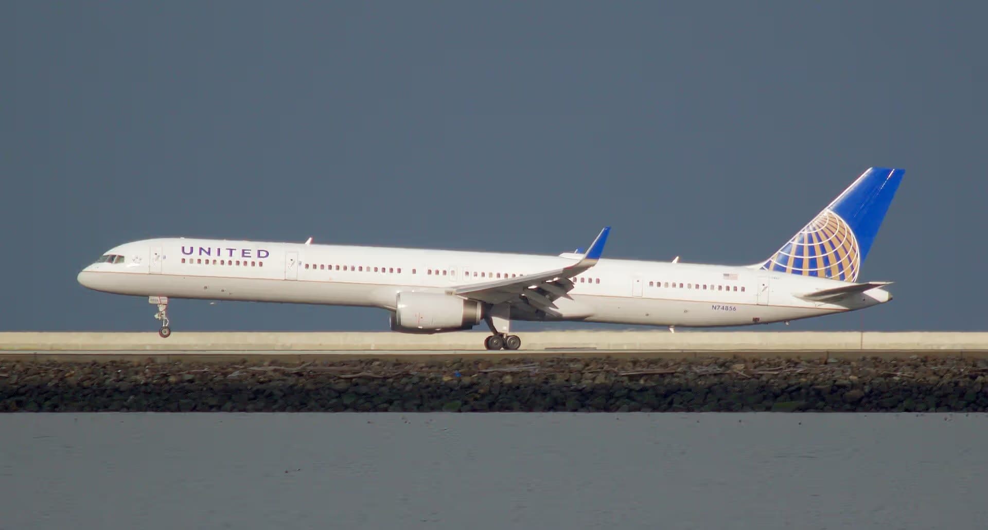 N74856 — Twin-engine aircraft