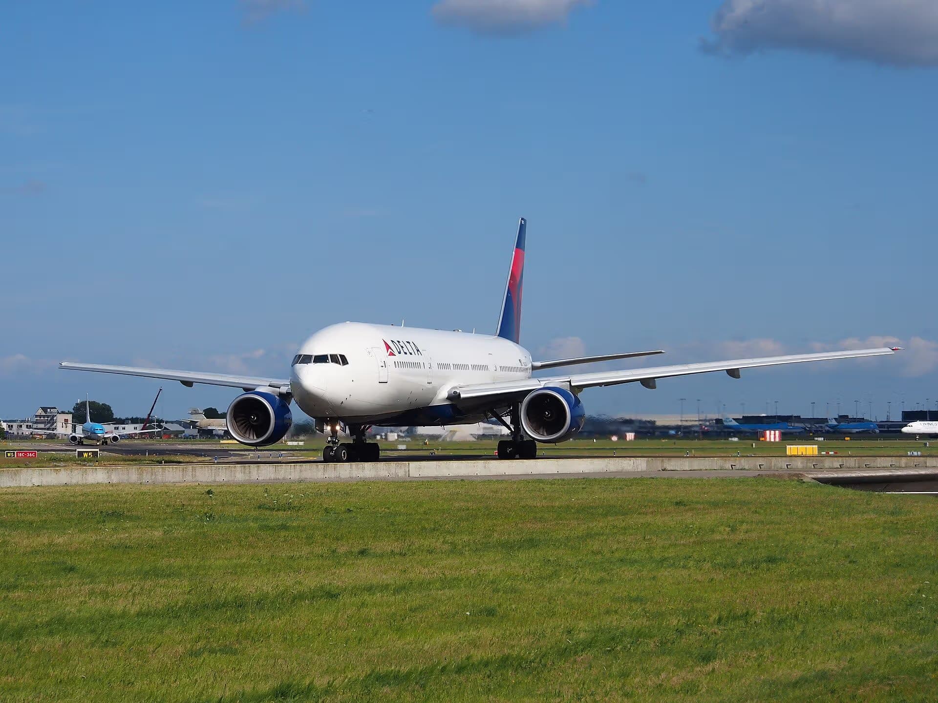 N862DA — Twin-engine aircraft