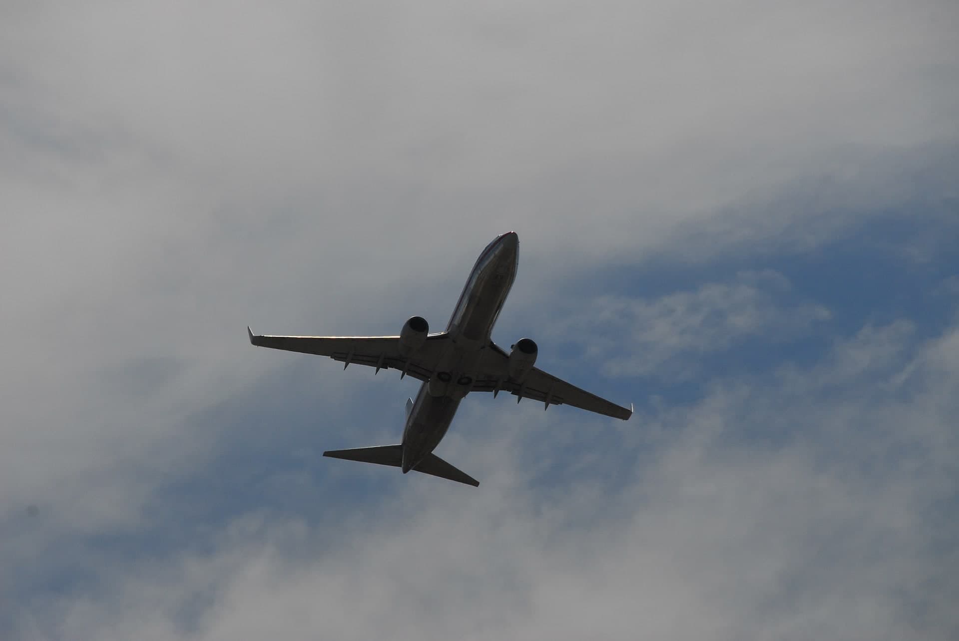 N956AN — Twin-engine aircraft