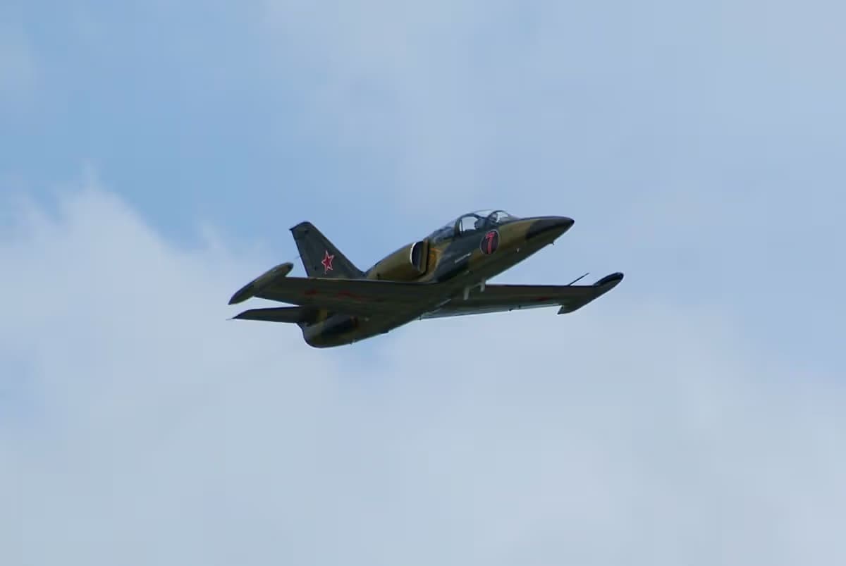 N55107 — Warbird