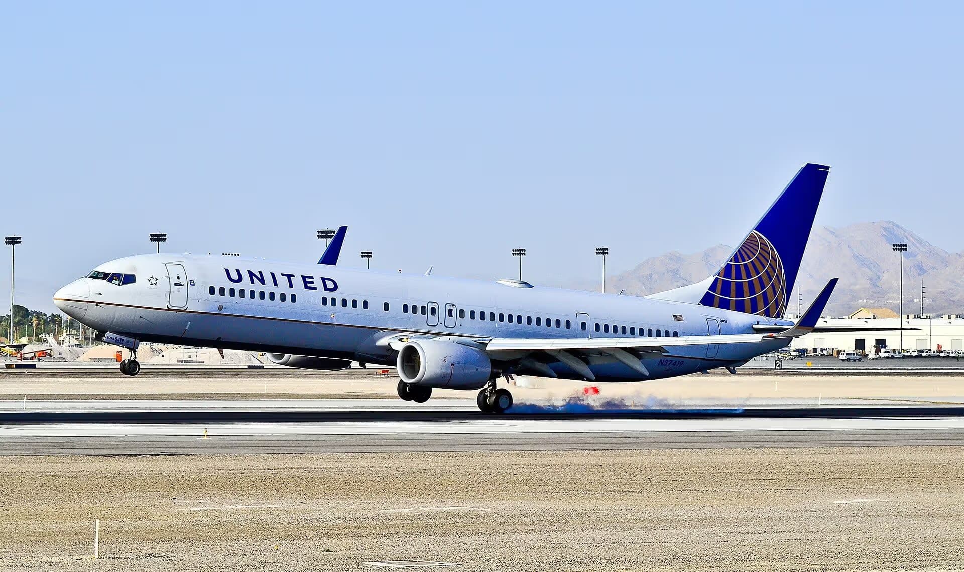 N37419 — Boeing
