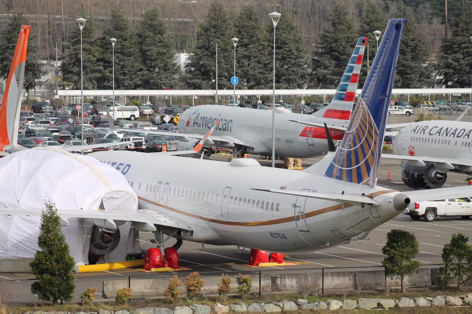 N37516 — Boeing