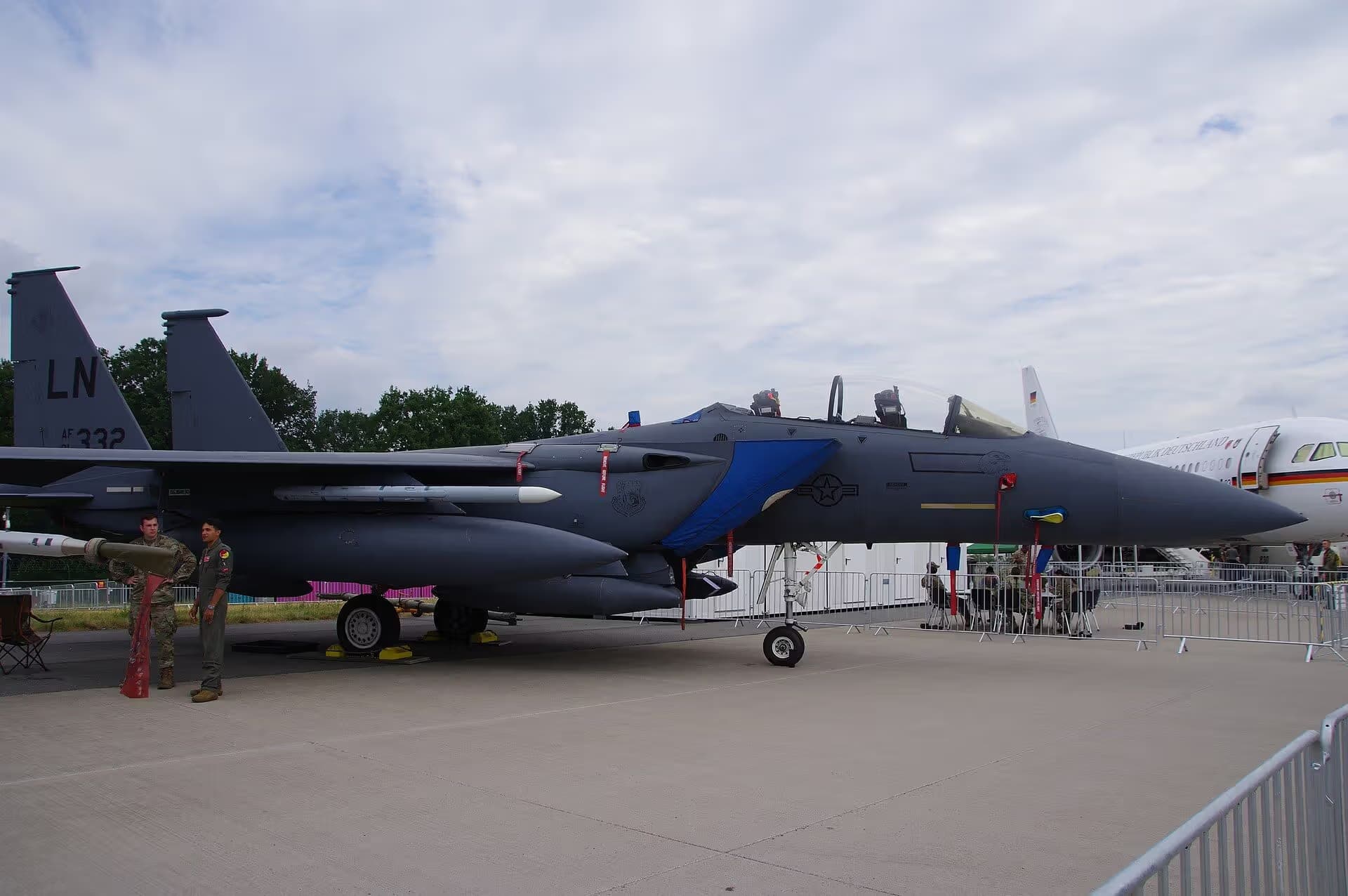 Unidentified — Aircraft