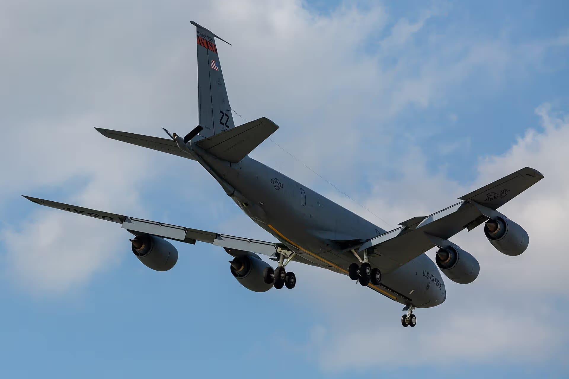 Unidentified — Aircraft