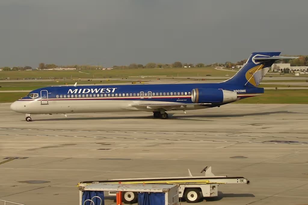 N909ME — Douglas