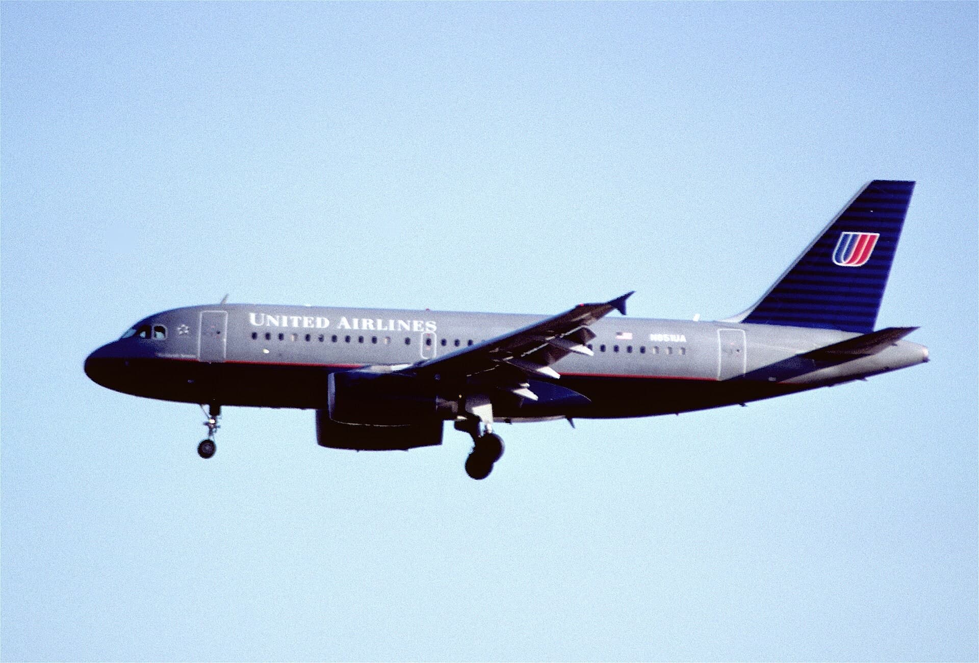 N851UA — Airbus