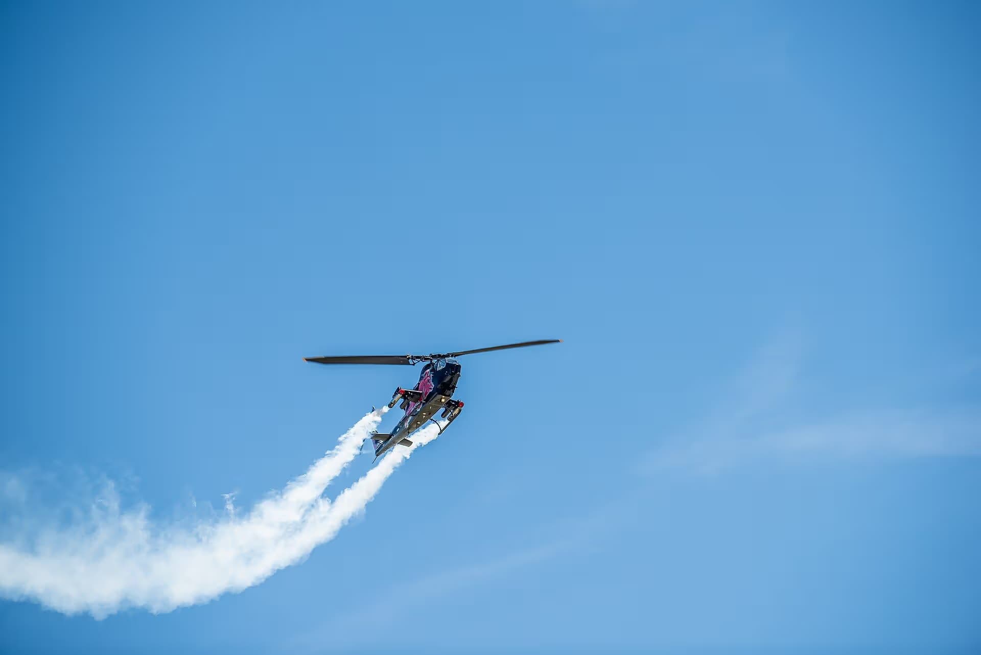 N11FX — Helicopter