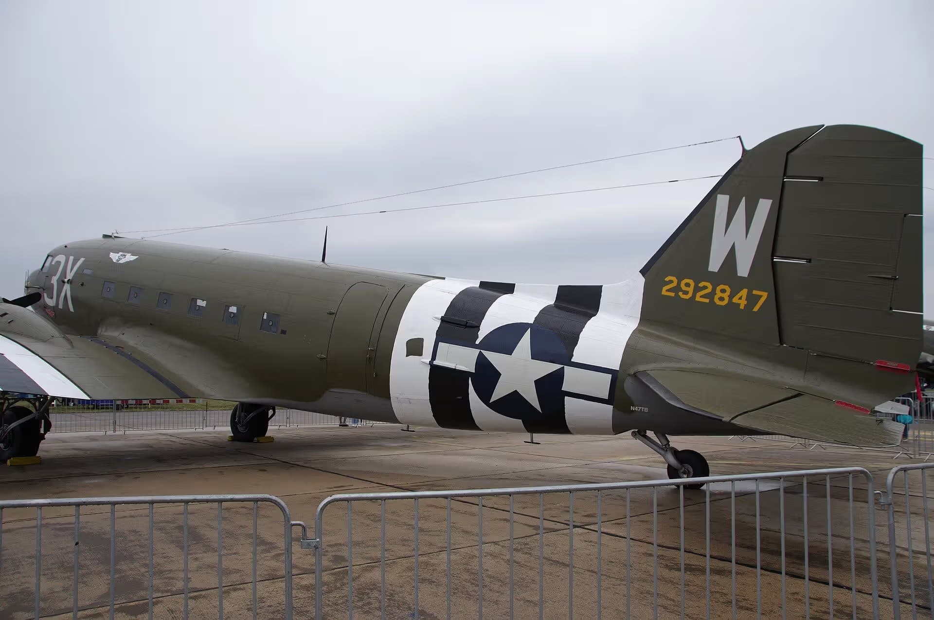N47TB — Douglas