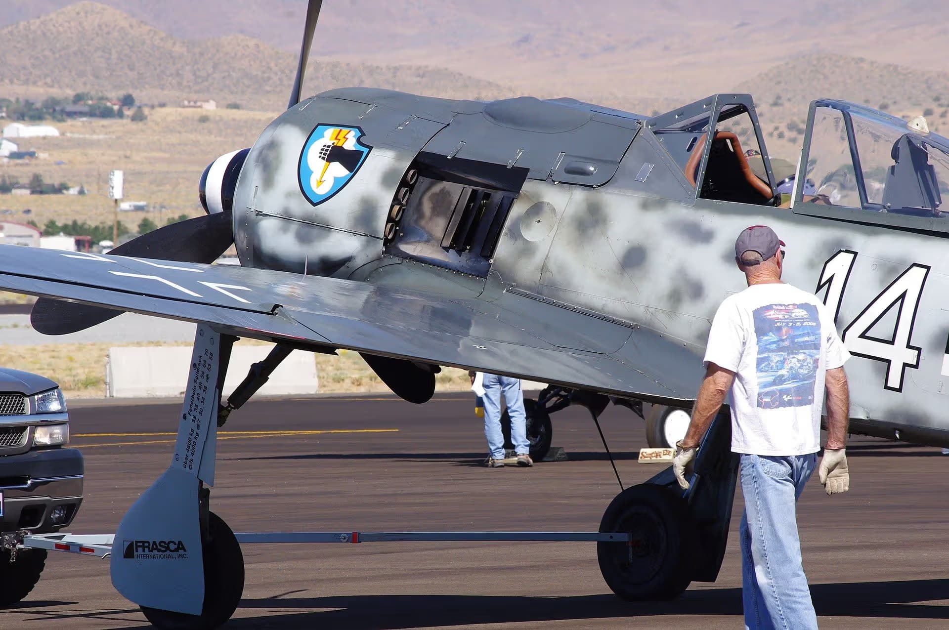 Unidentified — Warbird