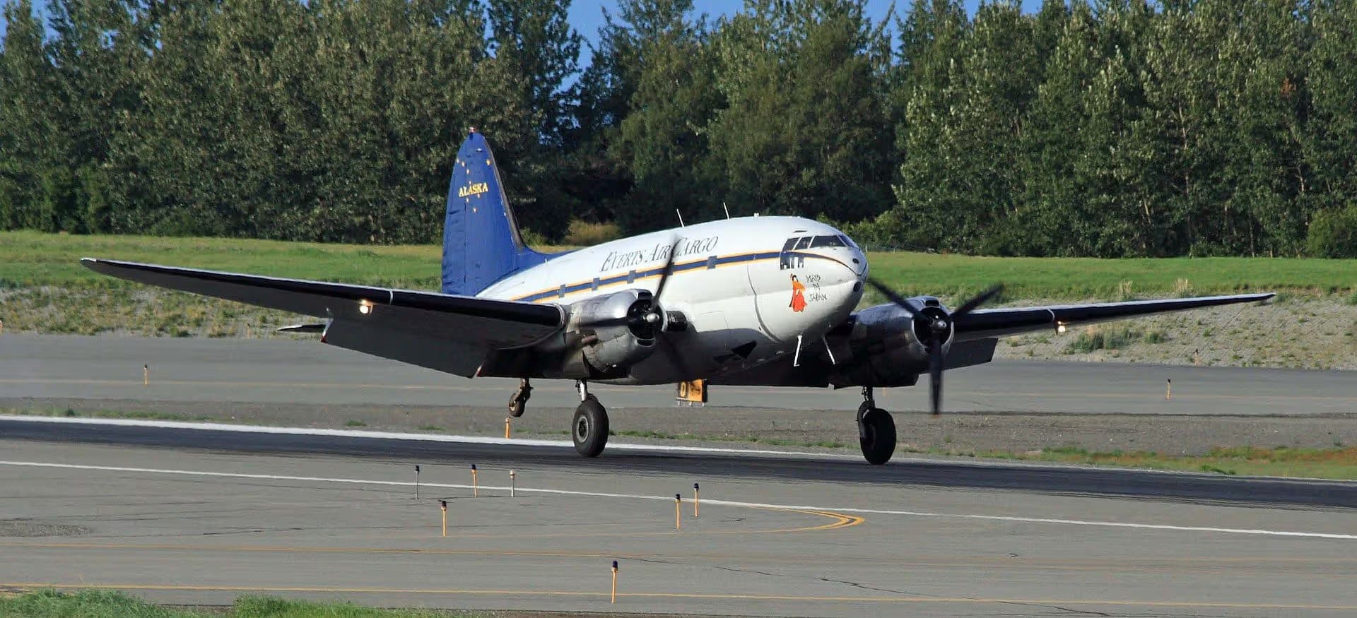 N54584 — Twin-engine aircraft