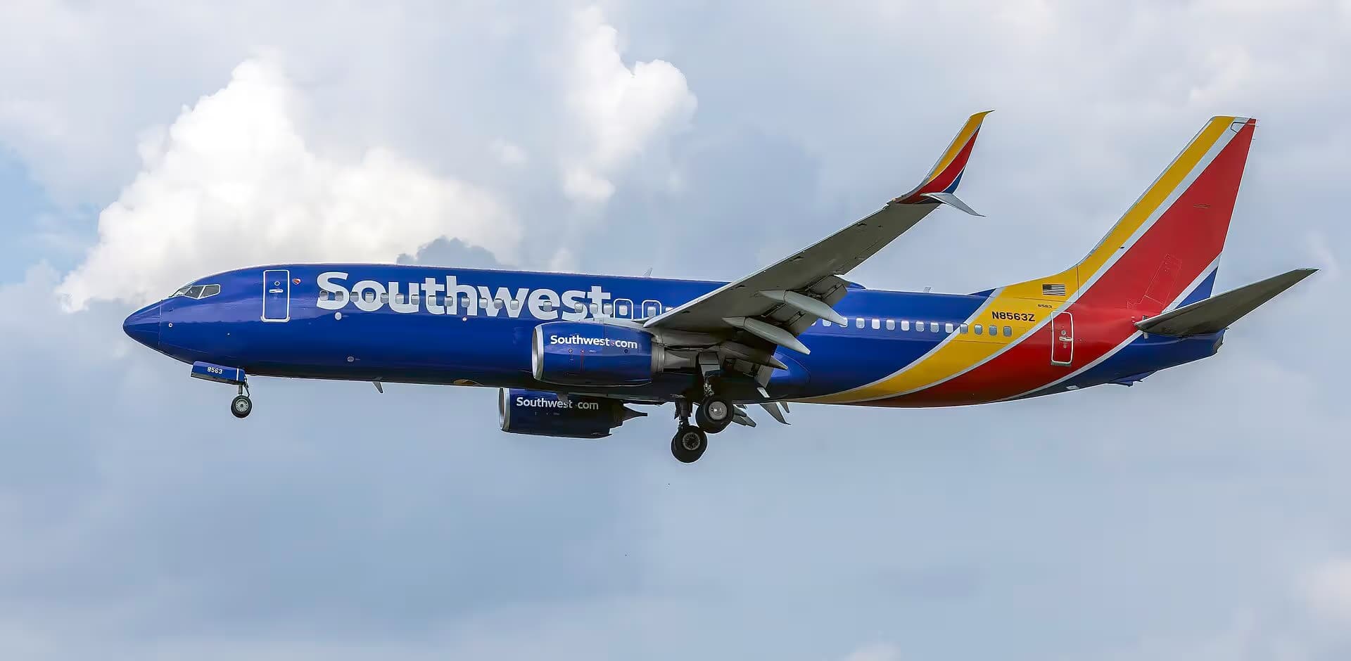 N8563Z — Boeing