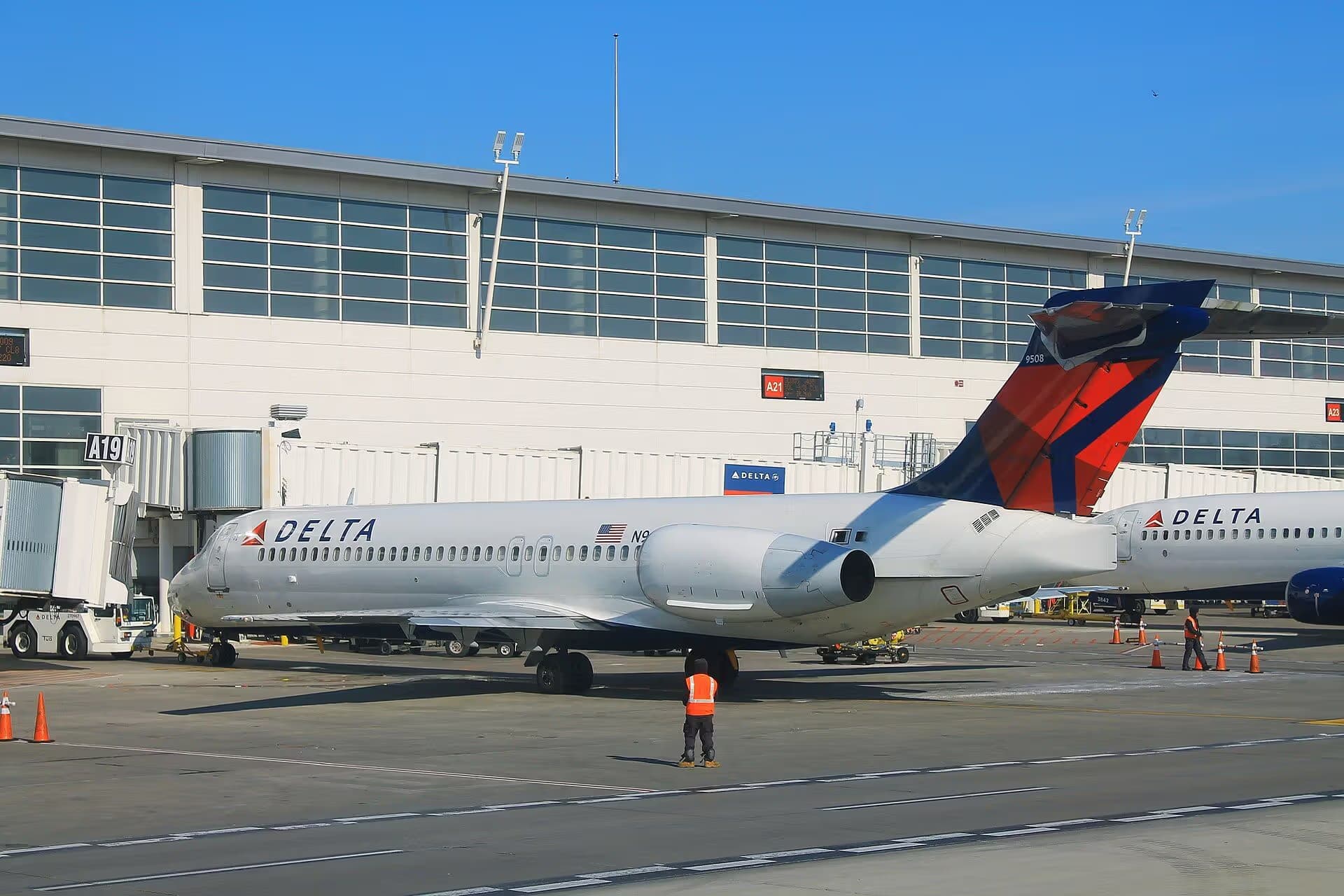 N948AT — Boeing