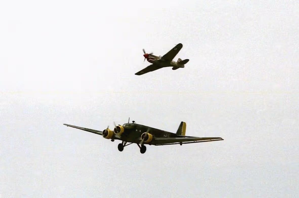 Unidentified — Warbird