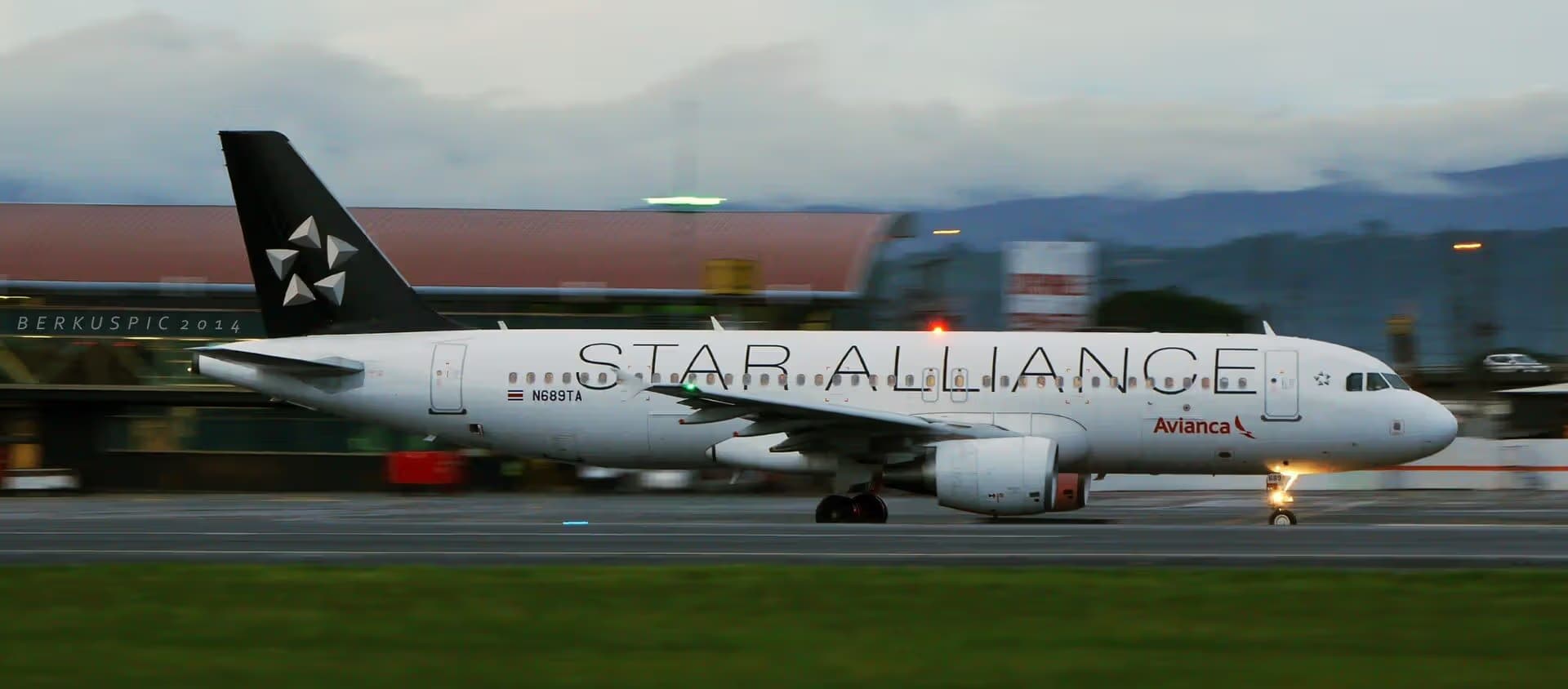 N689TA — Airbus
