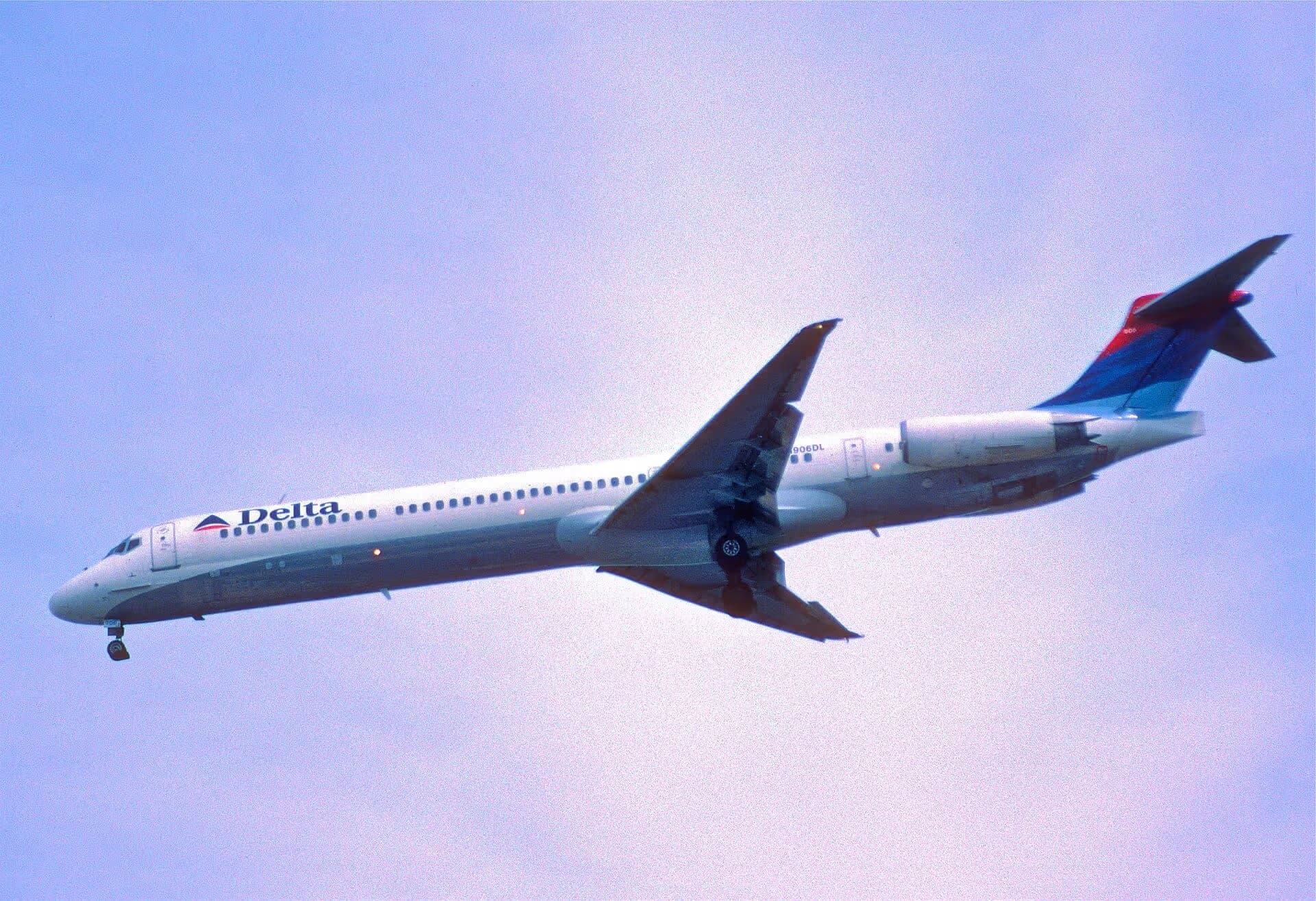 N906DL — Douglas