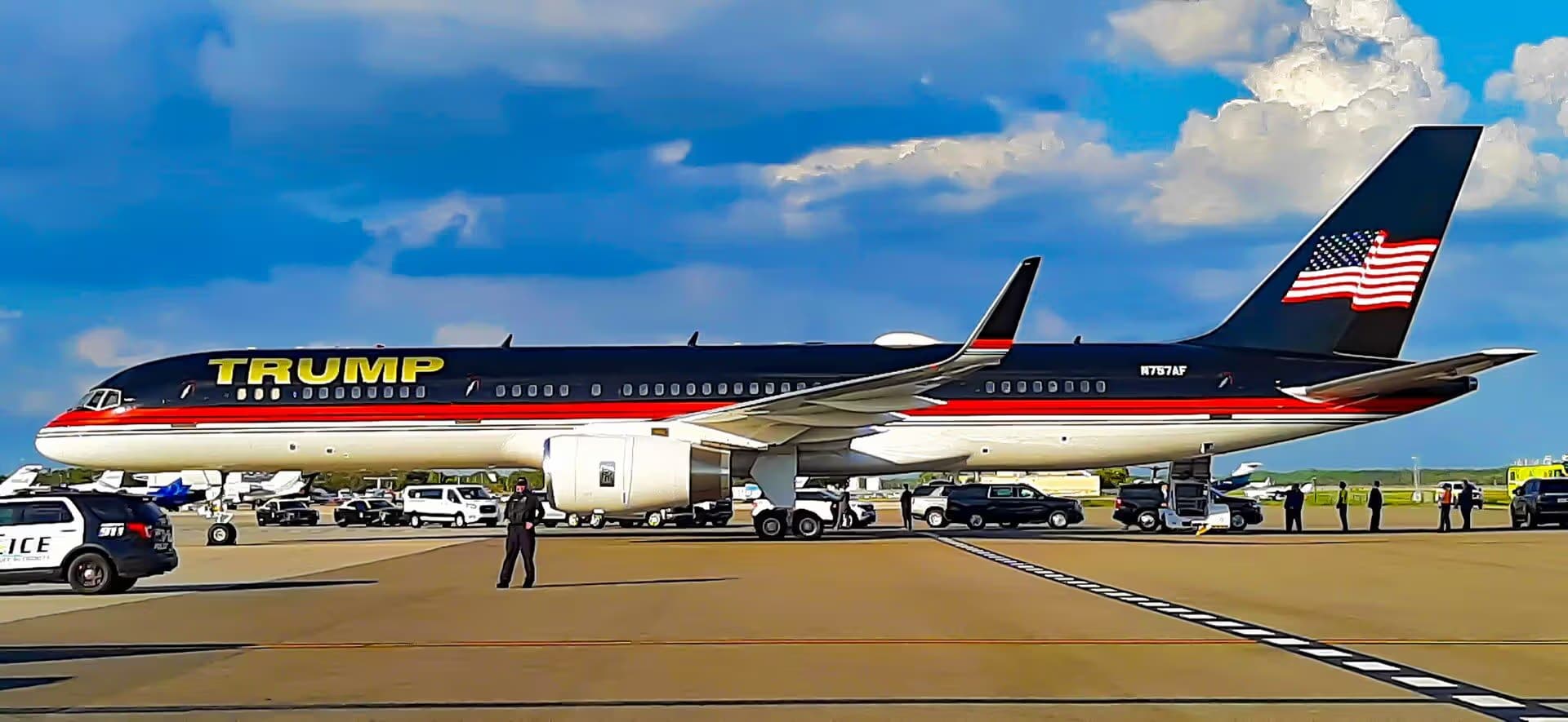 N757AF — Twin-engine aircraft