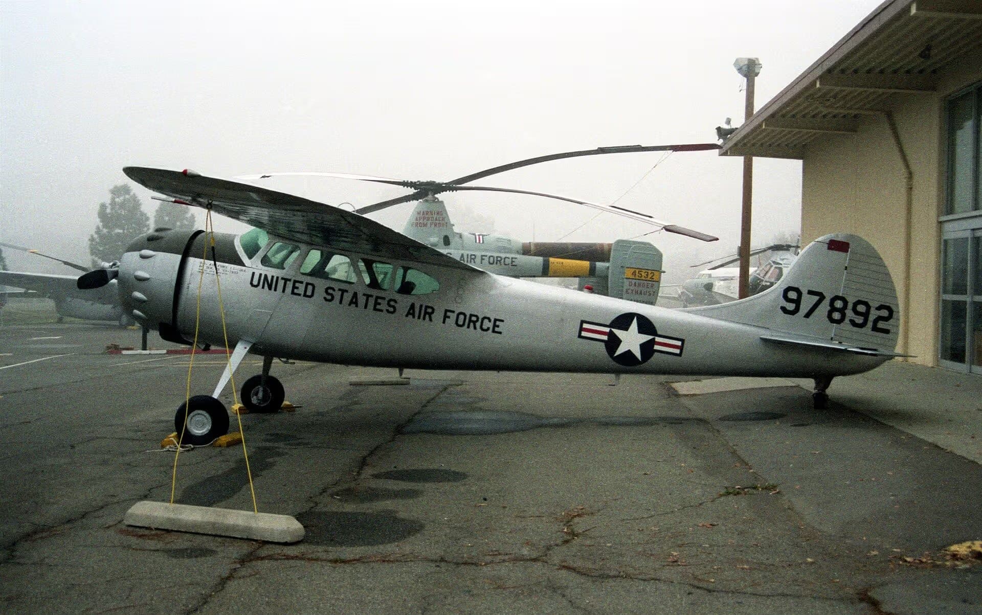 N3009B — Helicopter