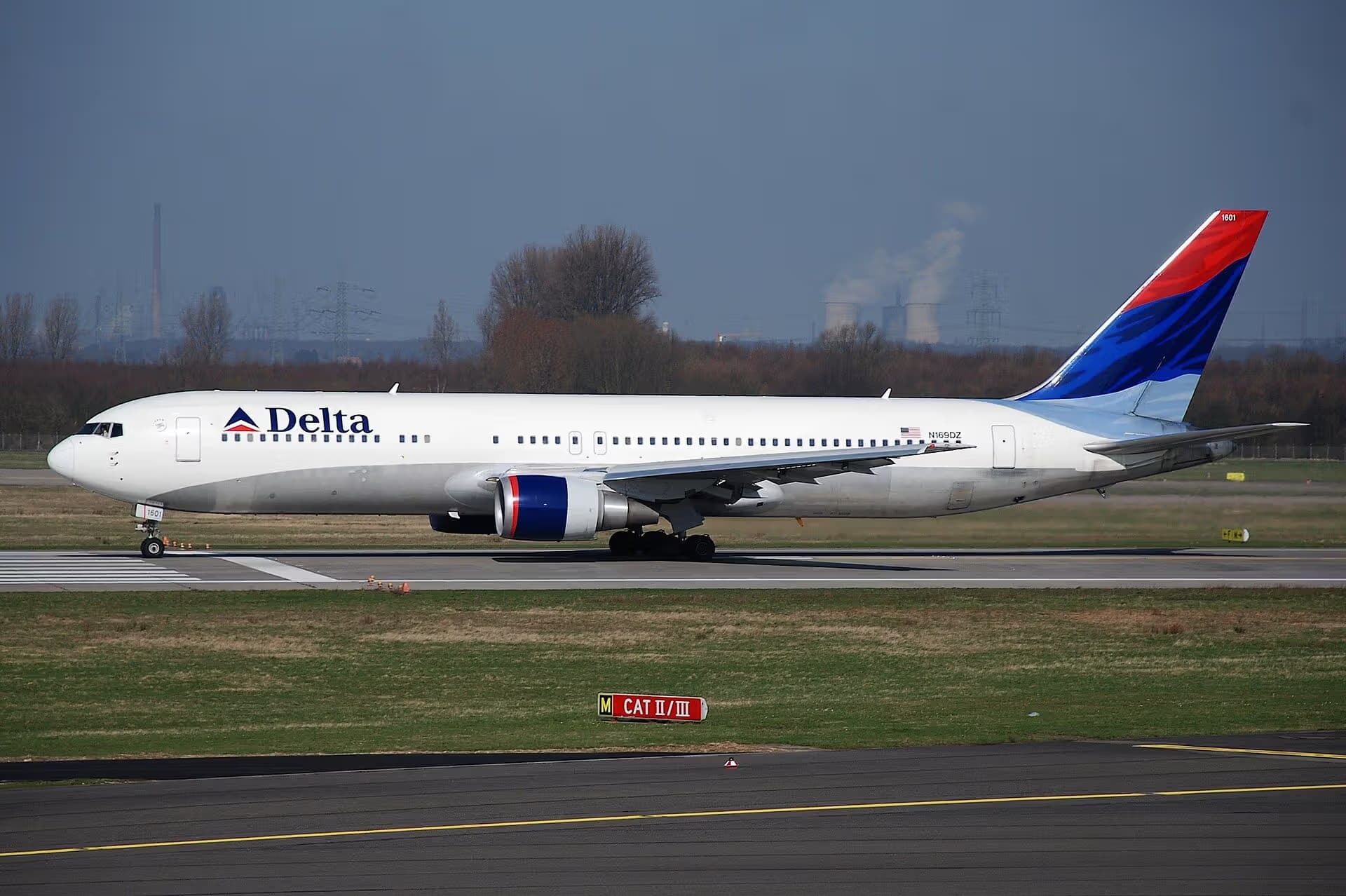 N169DZ — Boeing