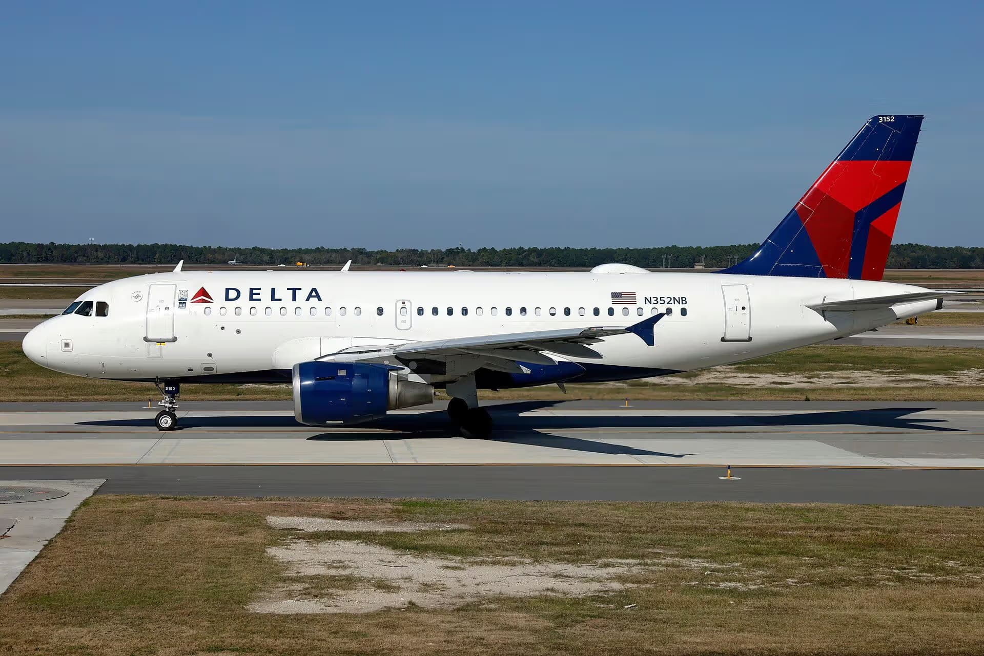 N352NB — Airbus
