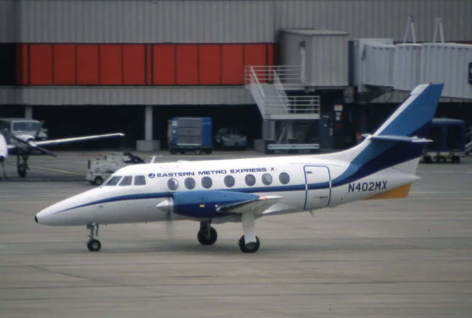 N402MX — Aircraft
