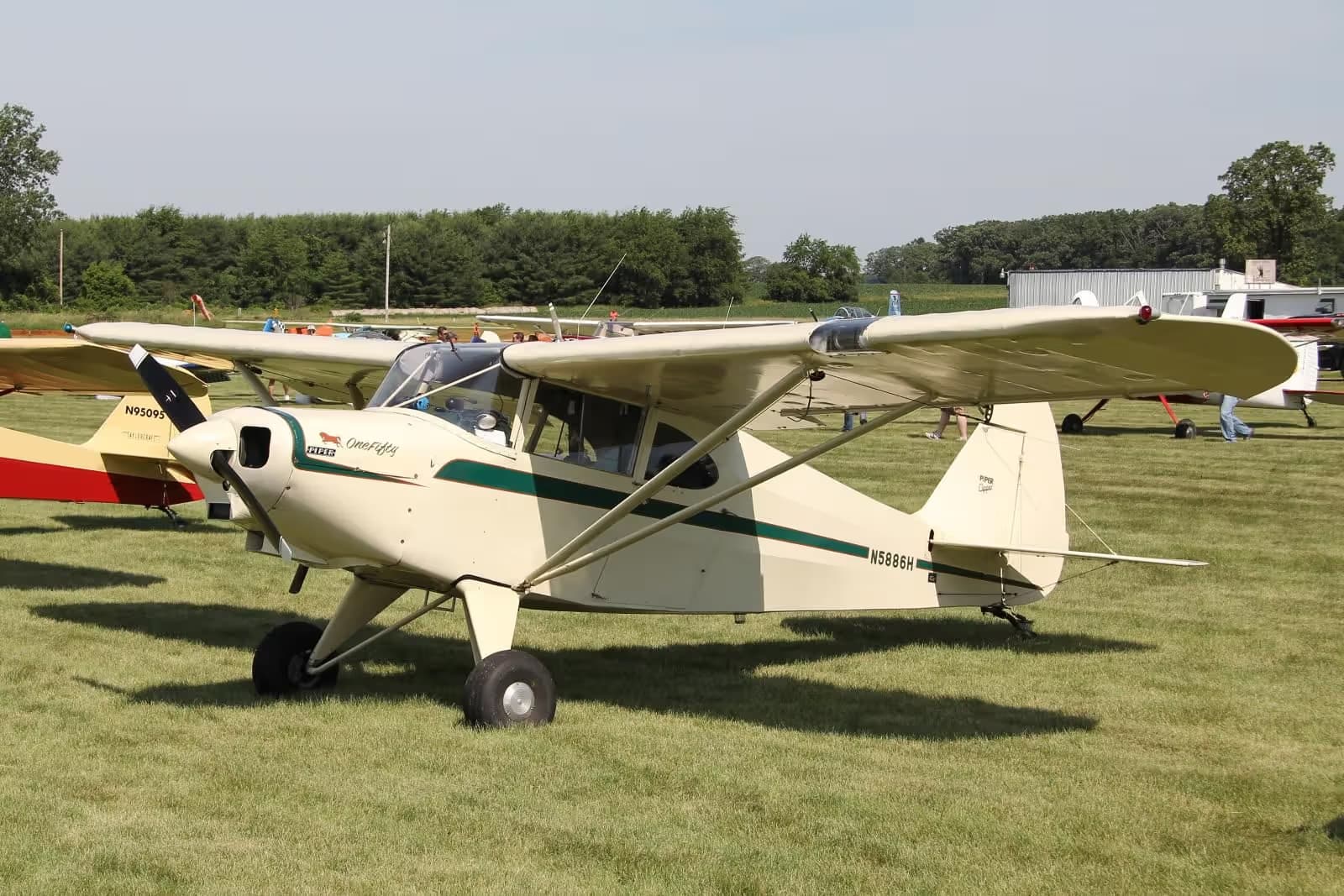 N5886H — Piper
