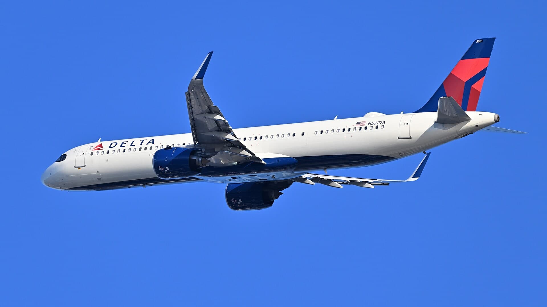 N531DA — Twin-engine aircraft