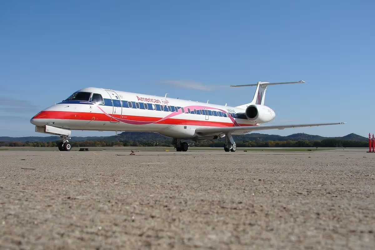 N691AE — Embraer
