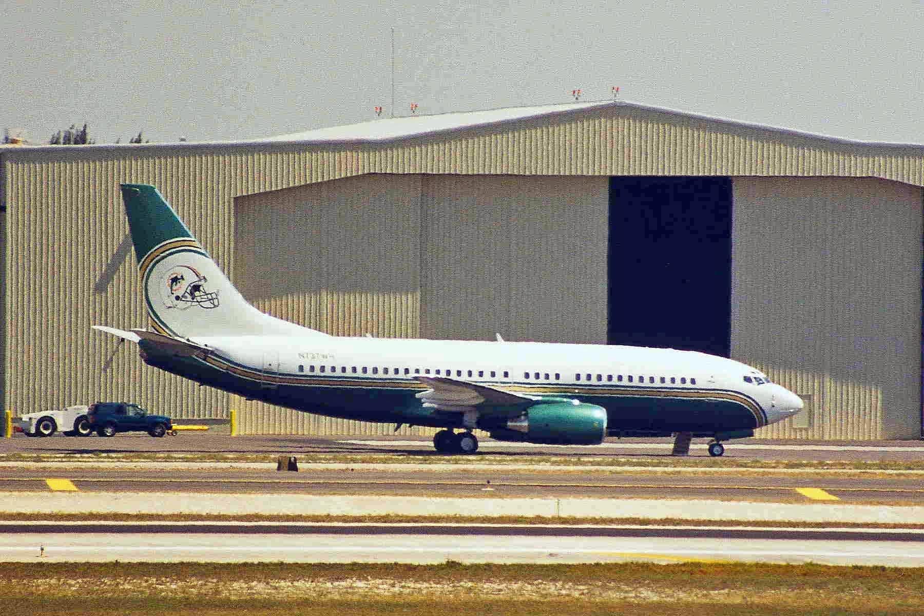 N737WH — Business jet