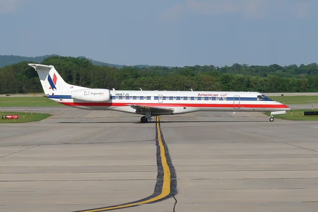 N687JS — Embraer